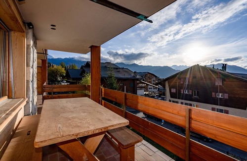 Verbier Apartamento | Hermoso apartamento de 3 habitaciones ubicado en el segundo piso de la residencia VOLGA, luminoso con vistas al pueblo