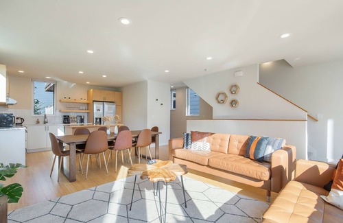 Atlantic Casa | Beautiful 3B3B Close to DT w/Rooftop & Parking