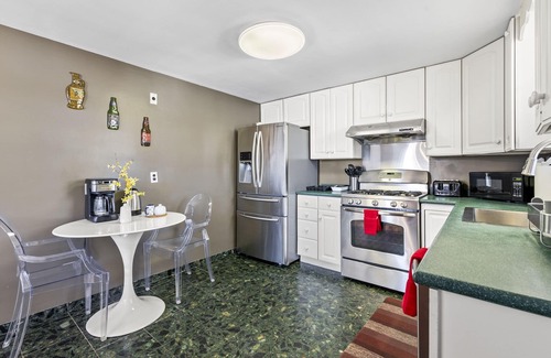 Waltham Apartamento | Beautiful 3BD/1BA apartment W Parking 6340