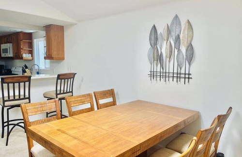 Silver Strand Casa | Beautiful 3bd,3 bt home, minutes from the beach