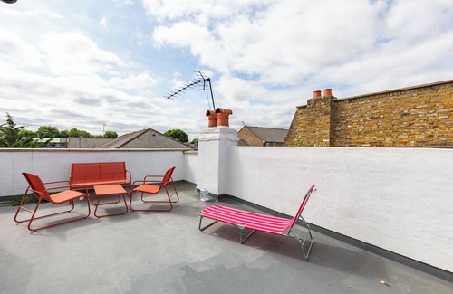 Parsons Green and Walham Apartamento | Beautiful 3BD Home with Rooftop Terrace, Fulham