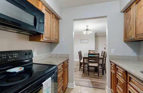 Saint Simons Heights Condominio | Beautiful 3bedroom condo central to the beach, shops & restaurants