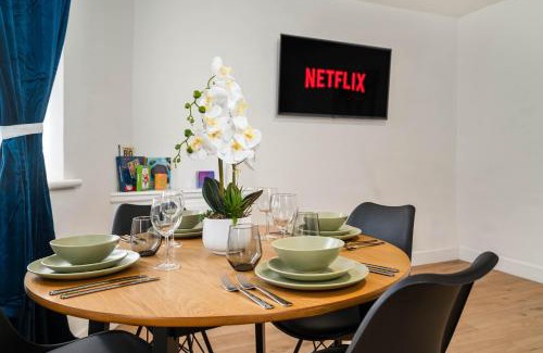 Anfield Apartamento | Beautiful 3BR Flat near LFC Stadium - Sleeps 8
