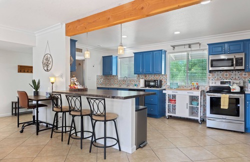 Cox Heights Casa | Beautiful 3BR home with free heated pool/spa! Near Old Town, ASU, golf & more.