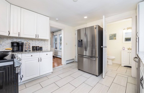 West Hartford Casa | Beautiful 3BR, Rare Find, Clean & Guest Favorite