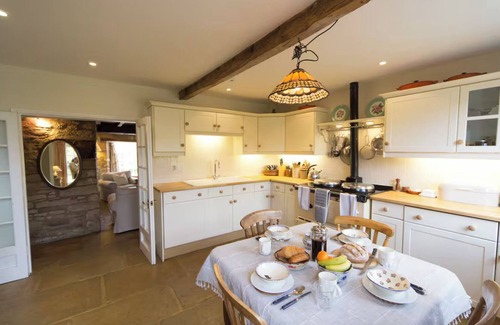 Bledington Casa | Beautiful 4 bedroom character cottage in Bledington nr Stow on Wold Oxfordshire