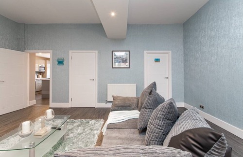 Whitley Bay Apartamento | Beautiful 4 bed apartment in Whitley Bay- walking distance to the sea front