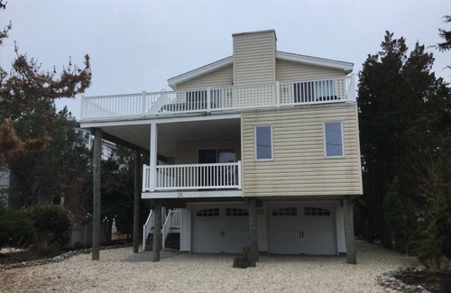 Barnegat Light Casa | BEAUTIFUL 4 BEDROOM OCEANSIDE HOME
