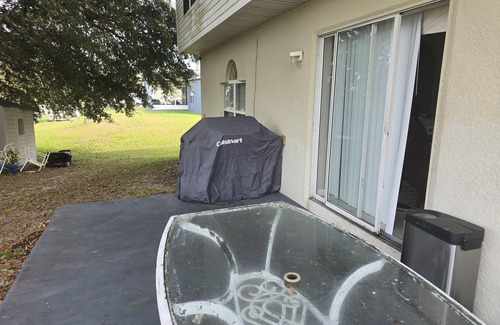 Deltona Lakes Casa | Beautiful 4-bedroom house ,AC and WiFi in Deltona, 35 min from Disney,Universal