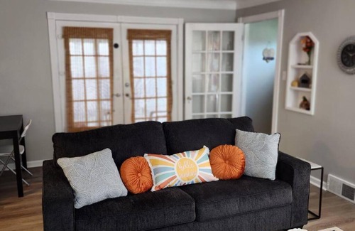 Cleveland Casa | Beautiful 4 bedroom in Cleveland