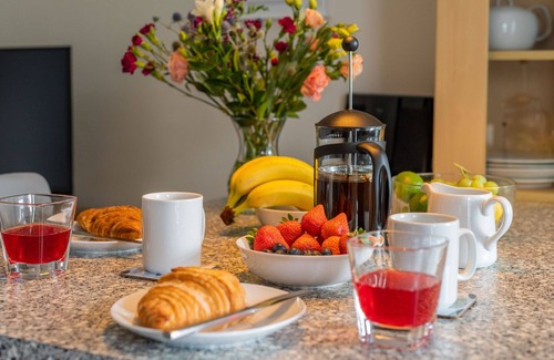 Saltash Cabaña | Beautiful 4* Cottage in a peaceful, rural setting with Country Club membership.