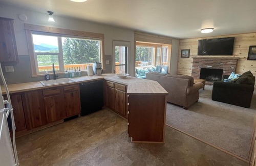 Livingston Casa | Beautiful 4BR Home on the Yellowstone River