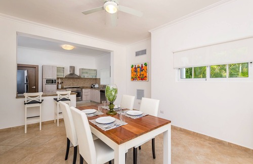 Bavaro Villa | Beautiful 5-BDR 2 levels villa for rent