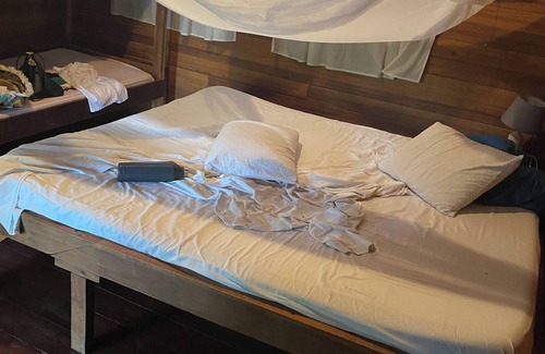 Cuajiniquil Cabina | Beautiful 5-bedroom lodge in Cuajiniquil with WiFi and Spa facial & body