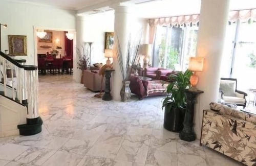Palm Beach Apartamento | Beautiful 5 Br. Single family (101506) by Houzlet