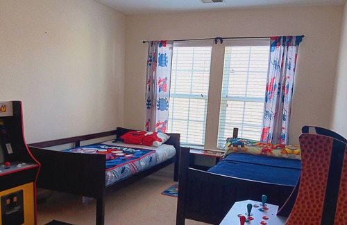 Myrtle Beach Casa | Beautiful 5bedrm 2.5 ba house 13 Mins from Beach