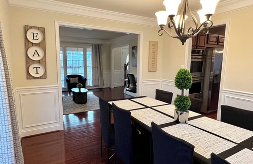 Montpelier Casa | Beautiful 6 bed/3.5 bath Retreat - Near Washington DC, Silver Spring & Baltimore