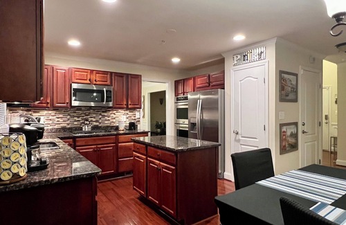 Montpelier Casa | Beautiful 6 bed/3.5 bath Retreat - Near Washington DC, Silver Spring & Baltimore
