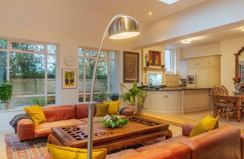 Lower Shiplake Casa | Beautiful 6-bedroom countryside home -- sleeps 12 | Wonderful walks and scenery