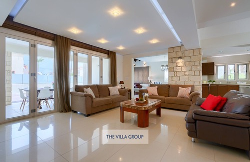 Universal Villa | Hermosa villa de lujo de 6 dormitorios con piscina privada en Universal, Kato Paphos