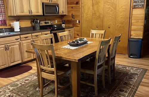 Franklin Cabina | Hermosa 7 Br Log Cabin ubicada en Smoky Mtns