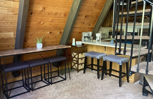 Arrowbear Lake Cabina | Beautiful A-Frame Mountain Cabin with Hot Tub!