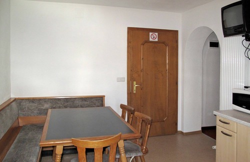 St. Valentin auf der Haide Apartamento | Hermoso apartamento para 6 personas con WIFI, TV, balcón, mascotas permitida y aparcamiento