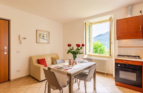 Centro Valle Intelvi Apartamento | Hermoso apartamento para 2 personas con WIFI, TV y aparcamiento