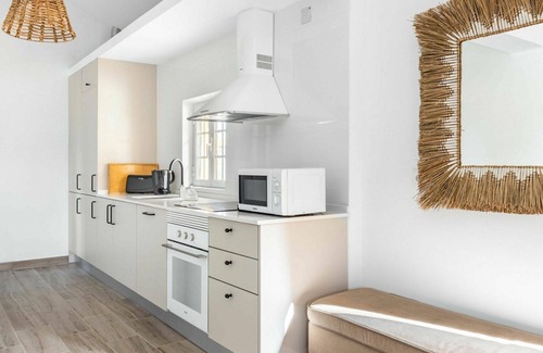 Sao Martinho Villa | Hermoso apartamento en villa para 4 personas con piscina, A/C, WIFI, TV, terraza y aparcamiento