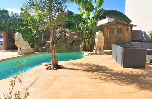 Elne Casa | Beautiful air-conditioned villa with all comforts, private swimming pool with cascading rock,...