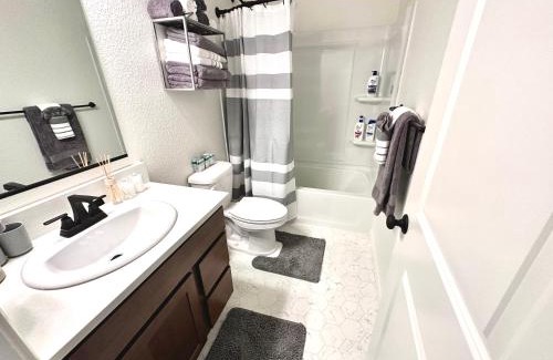 Fishhook Casa | Beautiful and Comfy Palmer Gem Near Hatcher Pass