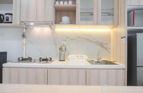 Mampang Prapatan Apartamento | Beautiful and Cozy 2BR Samara Suites Apartment By Travelio
