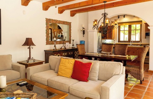 Nopolo Casa | Casa Linda, hermosa y acogedora casa de 2 dormitorios