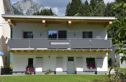 Kloesterle am Arlberg Apartamento | Precioso apartamento de nueva construcción, junto a la bajada de golf desde Sonnenkopf