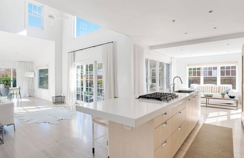 Sagaponack Casa | Beautiful and Expansive Sag Harbor Estate with Pool and Tennis, Great for...