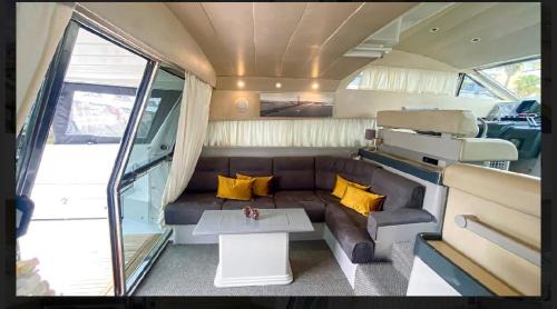 Parque das Nacoes Alquiler De Eote | Beautiful and magnific yacht