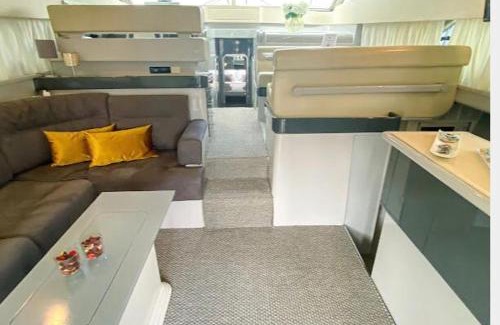 Parque das Nacoes Alquiler De Eote | Beautiful and magnific yacht
