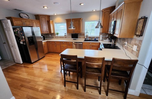 Lutz Casa | Beautiful and Quiet 4 Bedroom Tampa Lake House