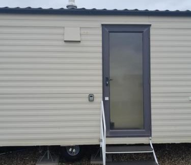 Clacton-on-Sea Otro | Beautiful and Spacious Mobile home - Sleeps 6,