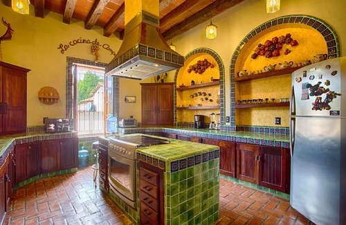 Mascota Casa | Hermosa y amplia casona en Mascota, +16 personas