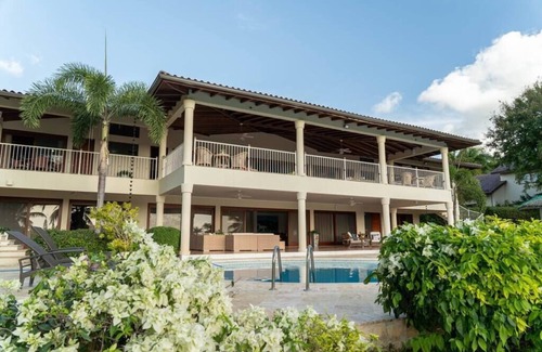 Las Lomas Villa | Beautiful and Spacious Villa at Casa de Campo