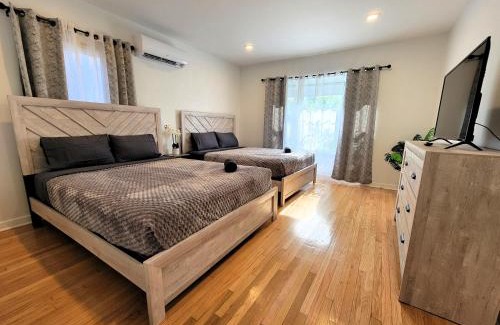 Pico - Robertson Casa | Beautiful and spacious 2 bedroom home in an excellent location near LACMA Acadamy Awards Museum Peterson Museum and more