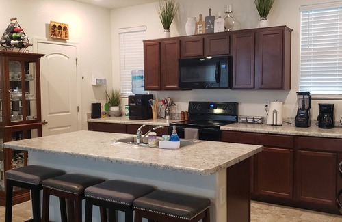 Canyon Trails Casa | Beautiful and Spacious 5-bedroom home in Goodyear, Az! right by the I-10 and 303