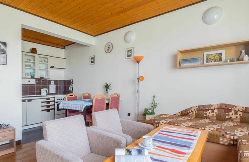 Rabyne Apartamento | Bonito apartamento con WIFI, patio, mascotas permitida, vista panorámica y aparcamiento