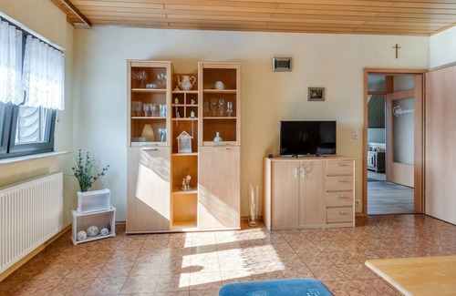 Hohn Apartamento | Ahvatlev privaatse terrassiga apartement Westerwald