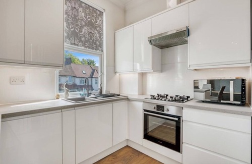 Finchley Church End Apartamento | Beautiful apartment in North London
