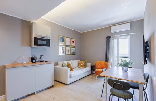 Porto Recanati Apartamento | Bonito apartamento con piscina, A/C, WIFI, TV, terraza, vista panorámica y aparcamiento