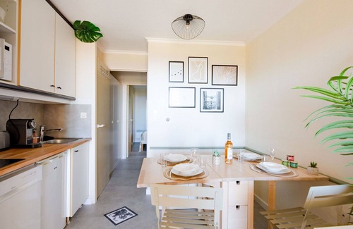 Le Dramont Apartamento | Precioso apartamento con A/C, WIFI, piscina, TV, patio, mascotas permitida y aparcamiento