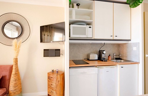 Le Dramont Apartamento | Precioso apartamento con A/C, WIFI, piscina, TV, patio, mascotas permitida y aparcamiento