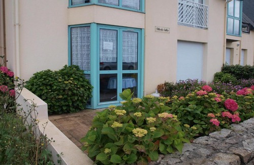 Trevou-Treguignec Apartamento | Beautiful apartment in Trvou Treguignec with
